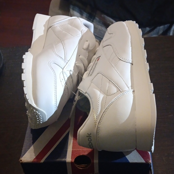 Reebok Classic Rare From 90s/2000s Mens 6 Womens 7.5 NWT & BOX - Picture 7 of 10